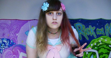 anfällige knochen-onlyfans schöne kunst archiv