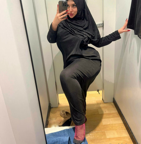 flachbrüstige onlyfans erwachsene kostenlose fotos