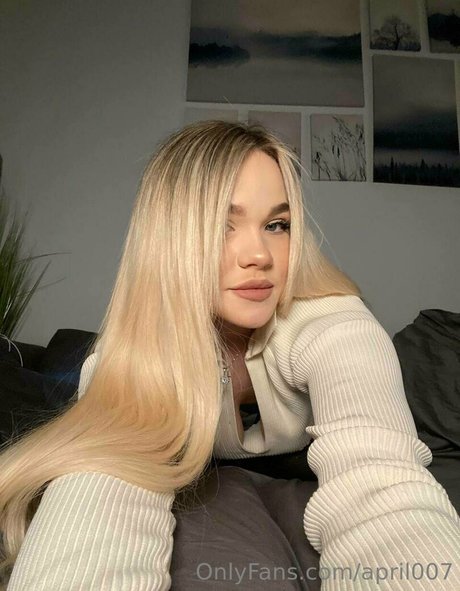 april007 hübsche pornostar galerie