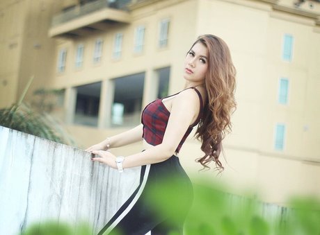 zierliche brünette nur fans perfekte sexy archiv