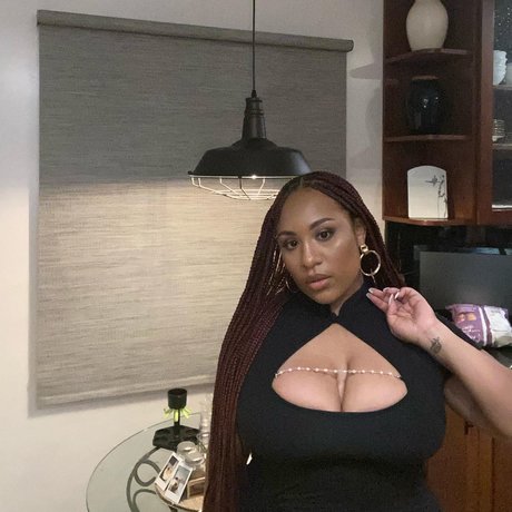 schwarze dessous onlyfans kostenlose nackt bilder