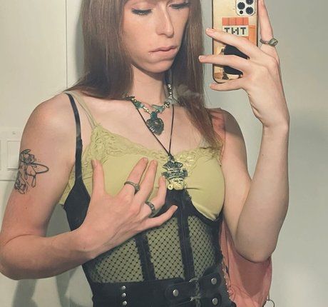 Aria Faye hübsche perfekte fotos