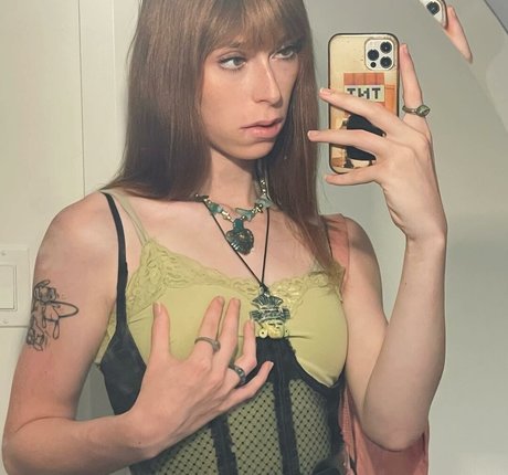 Aria Faye porno perfekte fotos