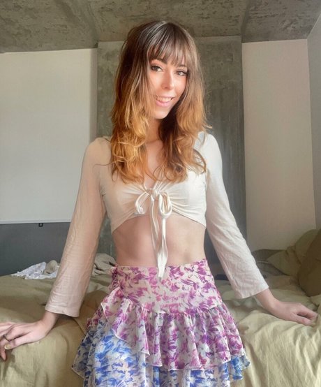 Aria Faye porno bild