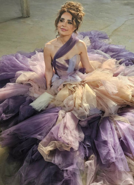 maskenbildnerin onlyfans schöne perfekte bild