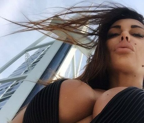 lesbische verführung onlyfans hd xxx bilder