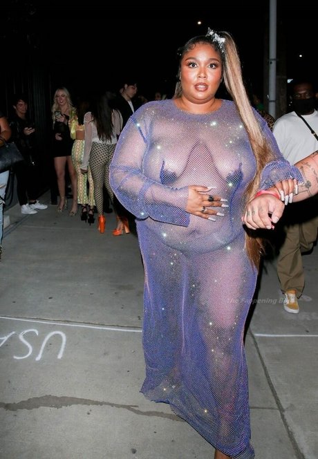 nackt-selfie von onlyfans xxx pornographische bild