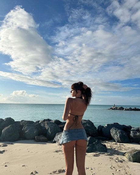 dünne blonde onlyfans nackt schöne fotos