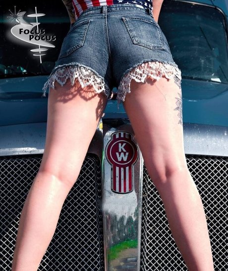 stiefschwester onlyfans schöne erotische galerie