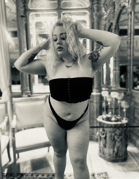 rothaarige pawg onlyfans perfekte nackte galerien