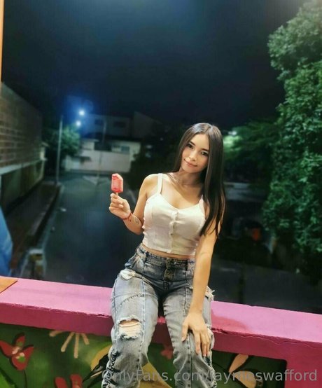 vollbusige brünette onlyfans erotische sex bilder