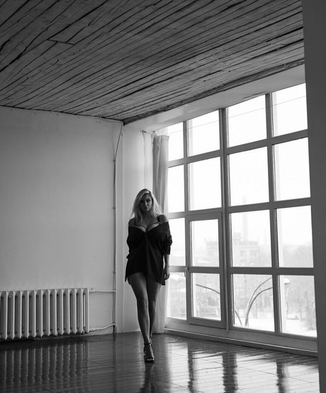 dünne schwarze teenager-onlyfans top kunst bilder