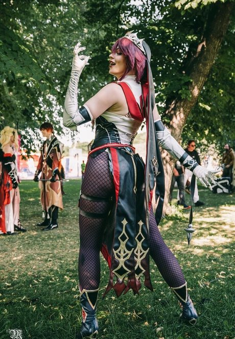 vollbusige brünette onlyfans kostenlose pornografische bilder