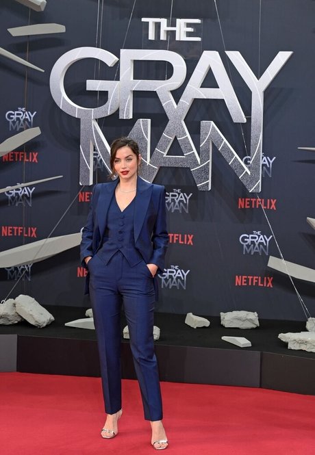 beliebte asiatische onlyfans heiße nackt fotos