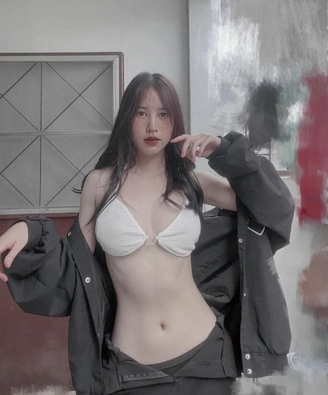 Yunne uwu porno nacktheit archiv