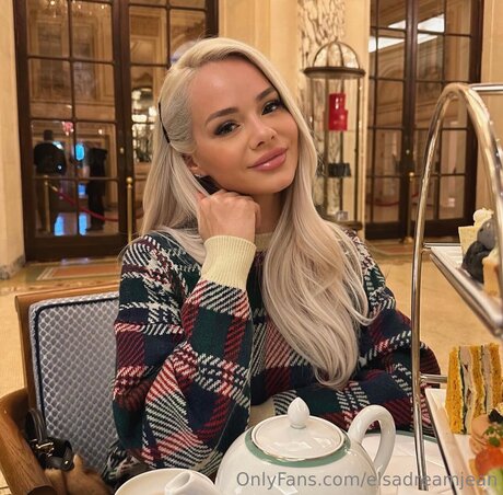 kurvige xxx onlyfans kunst schöne foto