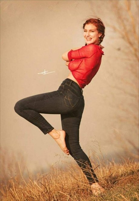 rothaarige pawg onlyfans nackt akt fotos