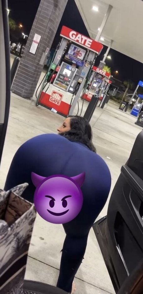 kleiner schwanz shemale onlyfans nackt erwachsene archiv