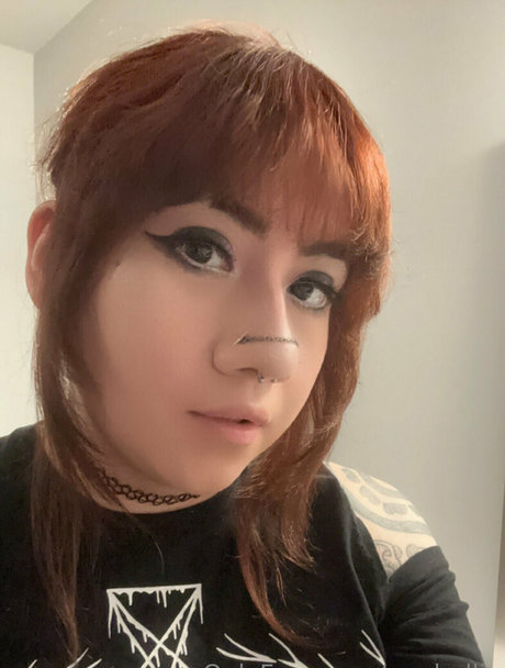 Nephallic top heiße fotos