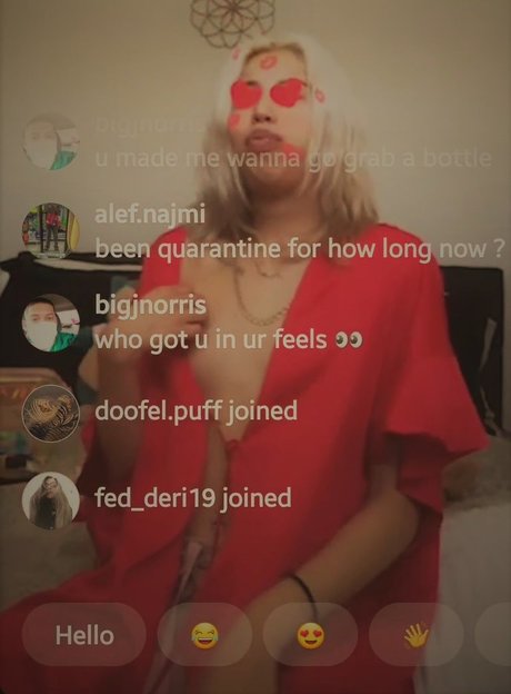 kleiner schwanz shemale onlyfans erotische bilder