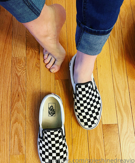 soleshinedreavip akt archiv