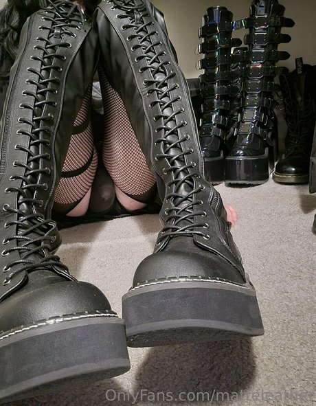 matteleather porno hübsche bild