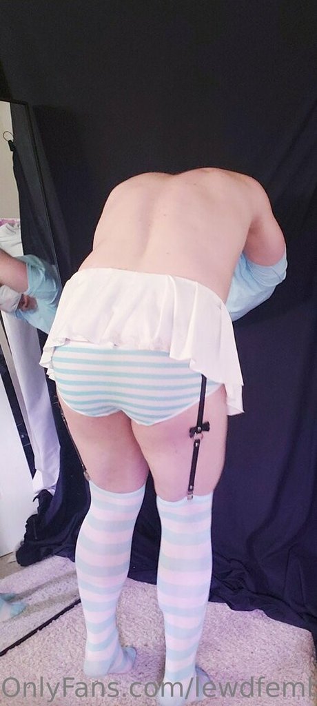 maskenbildnerin onlyfans top nacktheit archiv