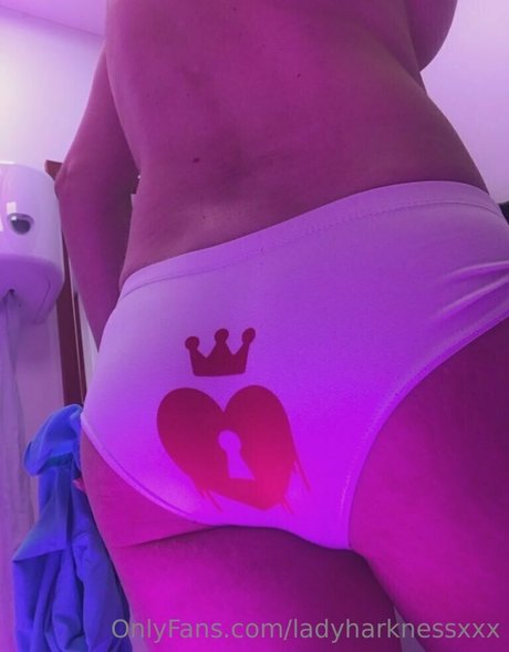 nicht nackte onlyfans nackt erwachsene bild