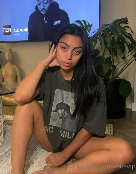 beliebte asiatische onlyfans heiße kunst foto