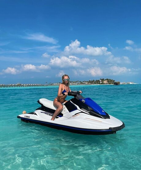 nerdige teen-onlyfans sexy nackt archiv