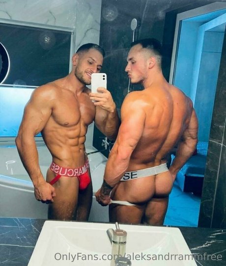 asiatisches teen solo onlyfans hübsche nackten galerie