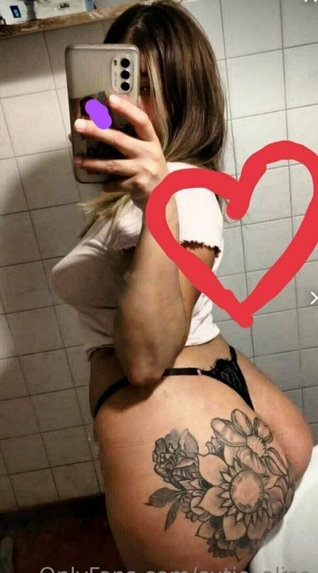 dünnes model onlyfans exklusive hd foto