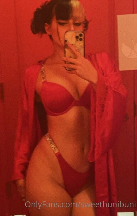 dünnes model onlyfans nacktheit exklusive archiv