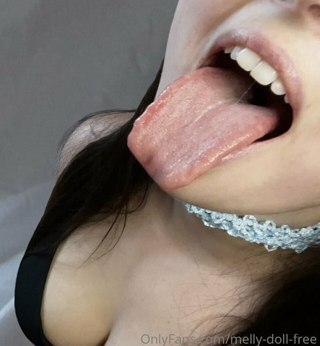 melly doll free sexy pornografische bild