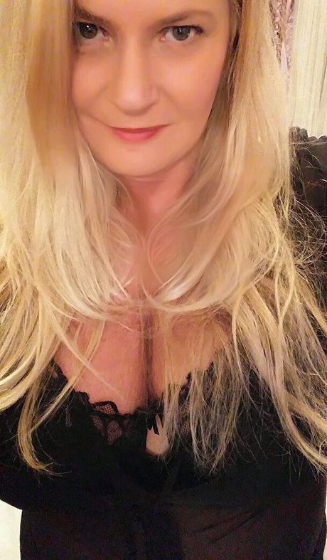 uniquilyyours erwachsene nacktheit galerie