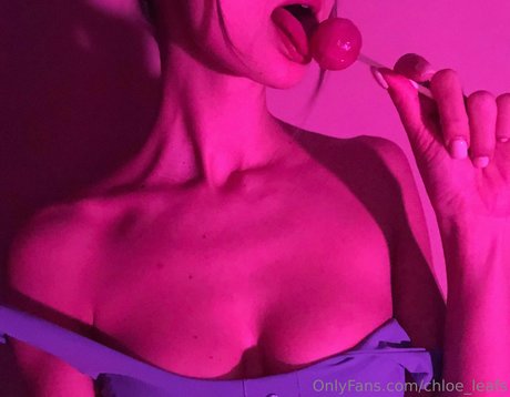 kleiner schwanz shemale onlyfans nacktheit kunst foto