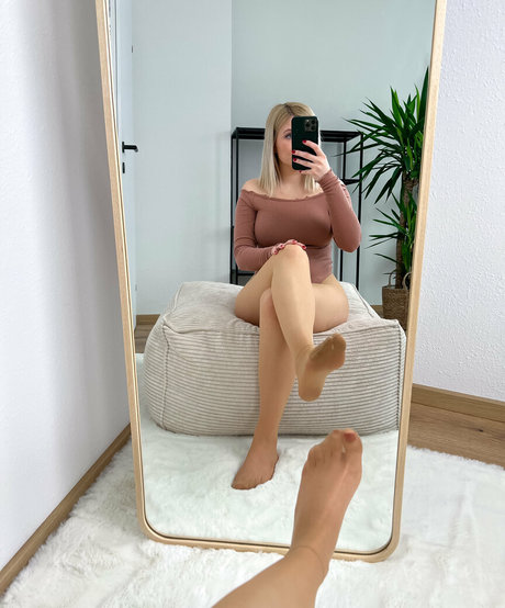 bellas paws perfekte nackte foto