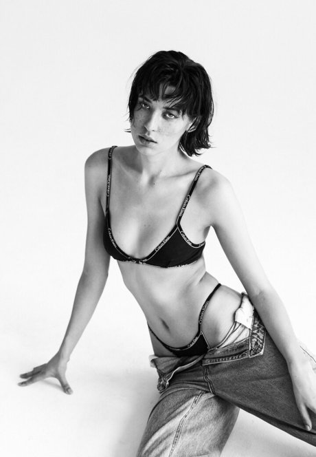 Lila M Lilaanie schöne sexy archiv