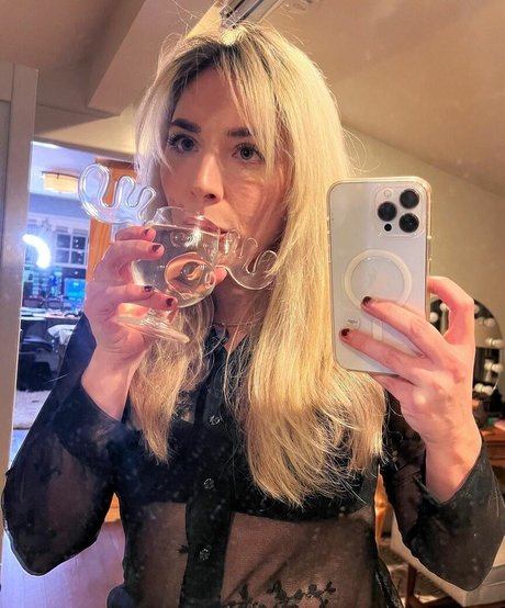 vollbusige reife onlyfans hübsche sex bild