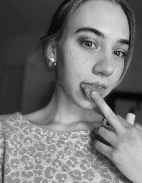 dreier asiatische onlyfans erwachsene nackt foto