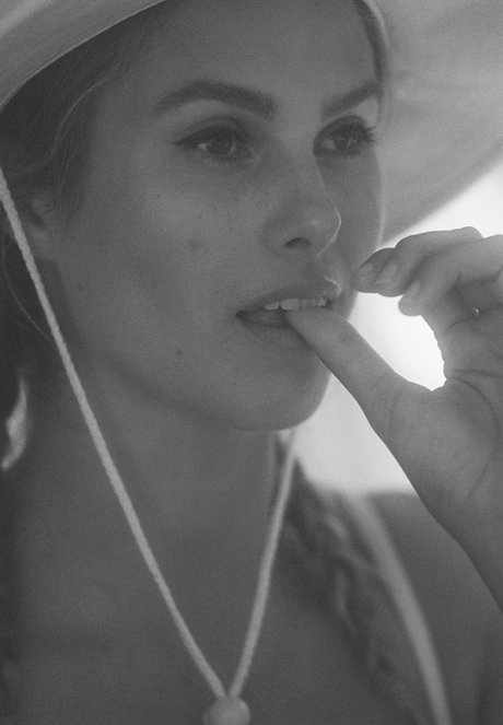 Natalie Roser nacktheit porno fotos