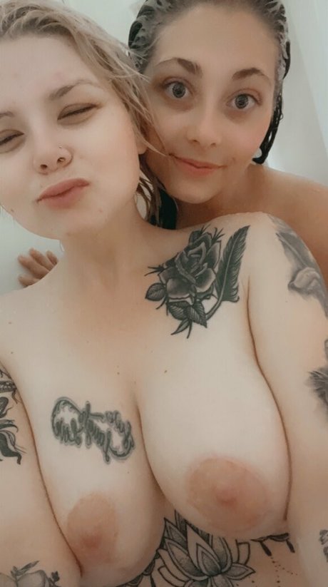 strandblondine onlyfans kunst heiße fotos