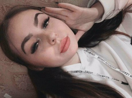 skyli kerr top beste foto