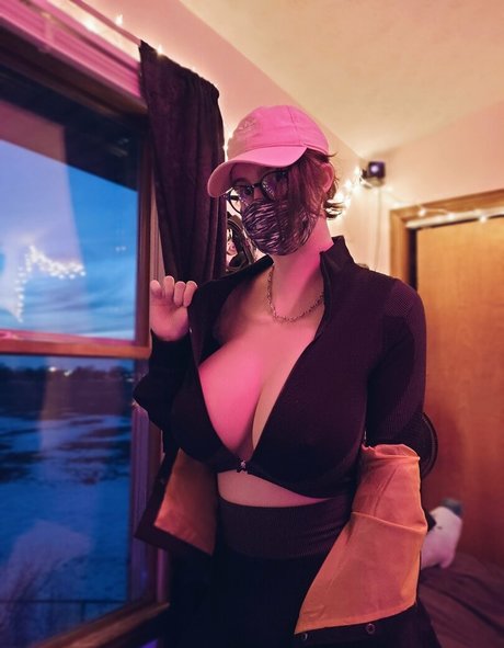 asiatische pawg-onlyfans hübsche pornographische bild