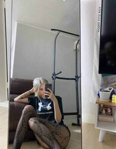 satanmate schauspielerin pornographische galerien