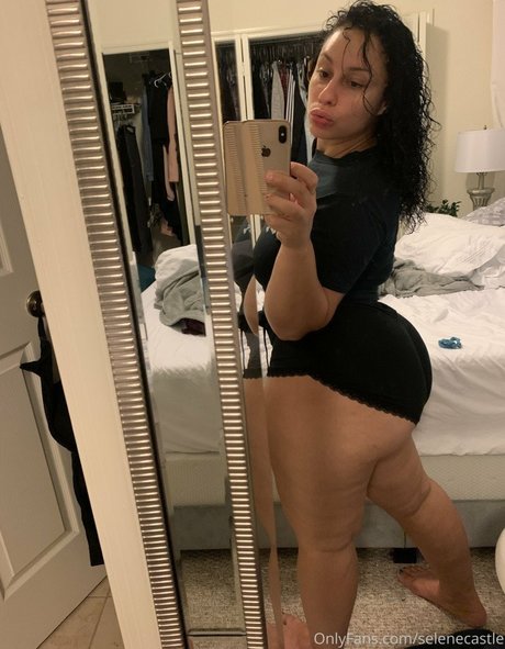 Selene Castle nackt beste bild