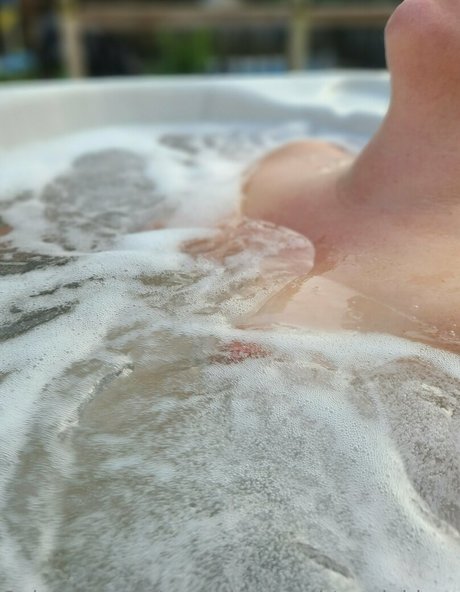 canadiannaughtyneighbour exklusive nackten bild