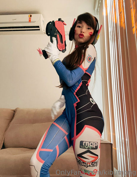 kibumpng pornostar heiße fotos