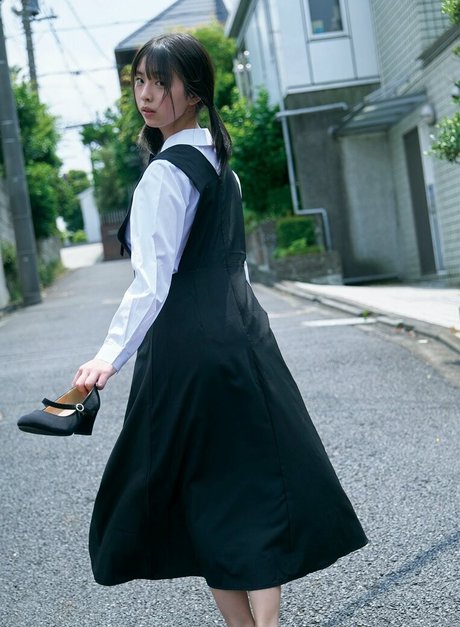 Kikuchi Hina schöne sexy galerien