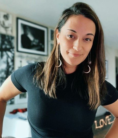 Sara Tomko perfekte pornostar fotos